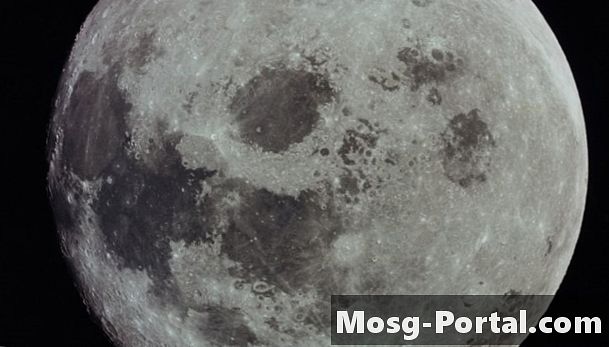 चंद्रमा के चरणों को याद करने के लिए Mnemonic उपकरण