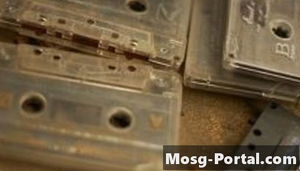 Kako magneti vplivajo na CD-je in avdio trakove?