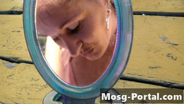 Kako izmeriti povečevalno ogledalo