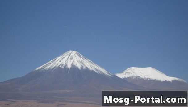 Navodila za izdelavo erupcijskega modela Mt. Vezuv