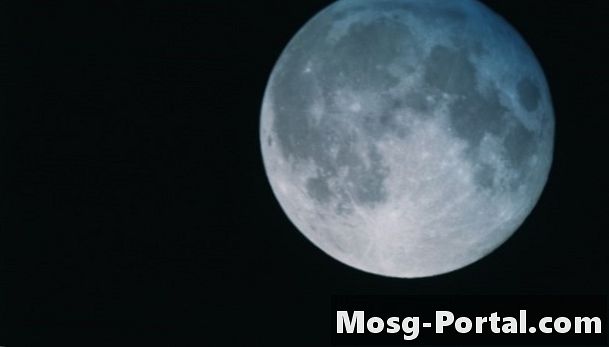 Hva er årsakene til ekstreme temperaturforskjeller på månen?