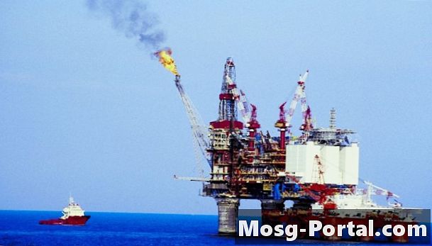 ما هي الآثار التي لحفر النفط على المحيط؟