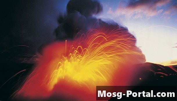 Qual é o gás mais dominante nas erupções vulcânicas?